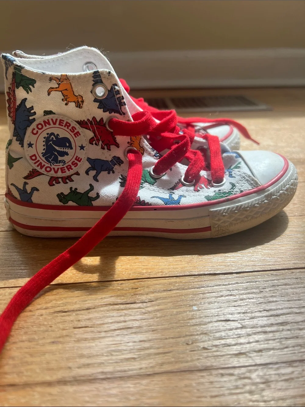 Converse Kids White High-Top Sneakers with Red Laces and Multicolor Print